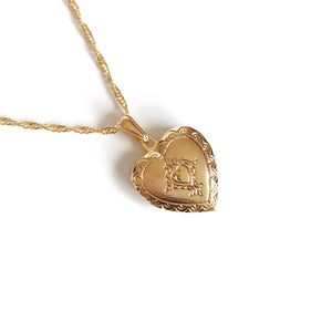 AMOR Locket Pendant Necklace - Gold Filled